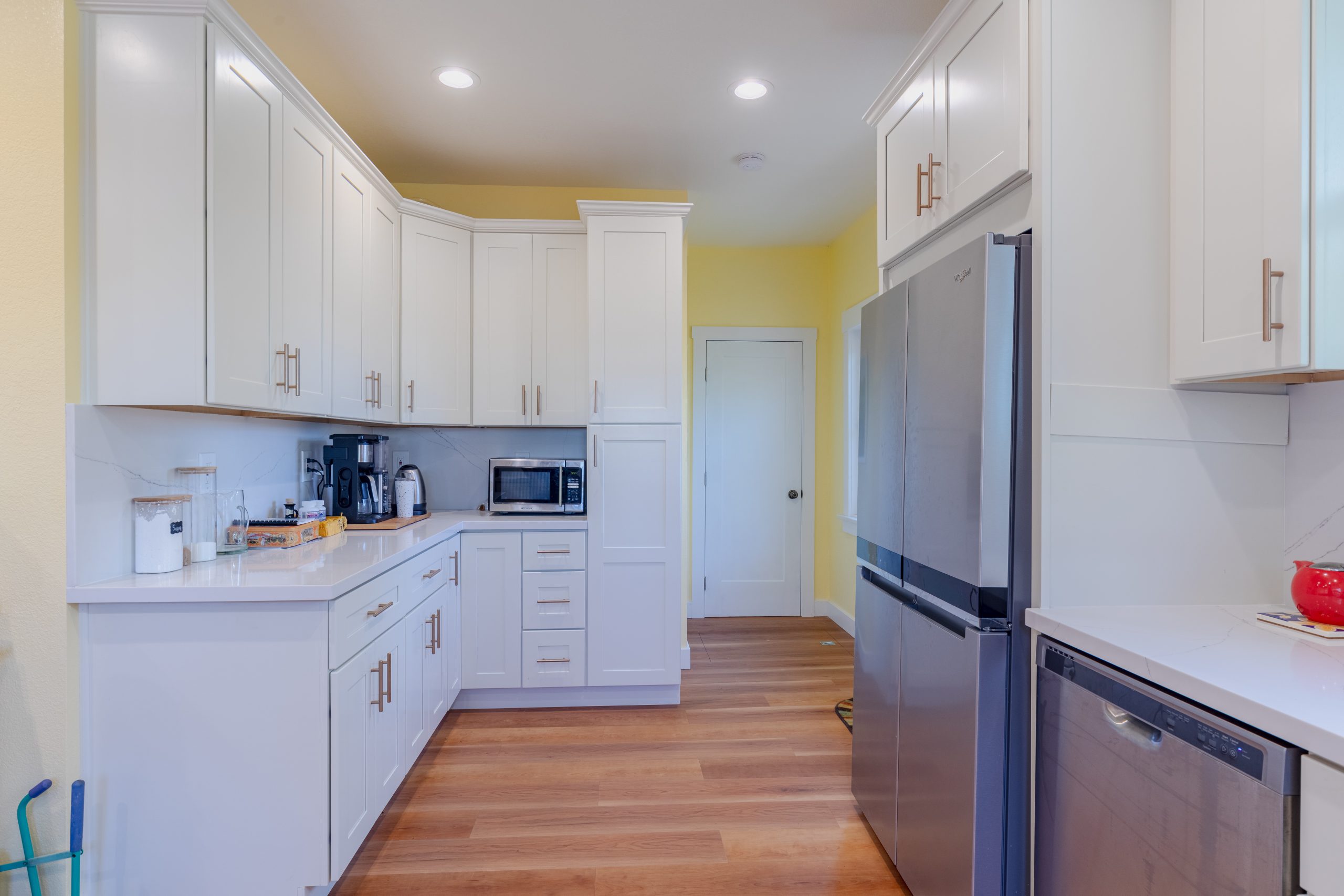 Kitchen remodel on Fairview Ave, Alameda by New Bay Builders
