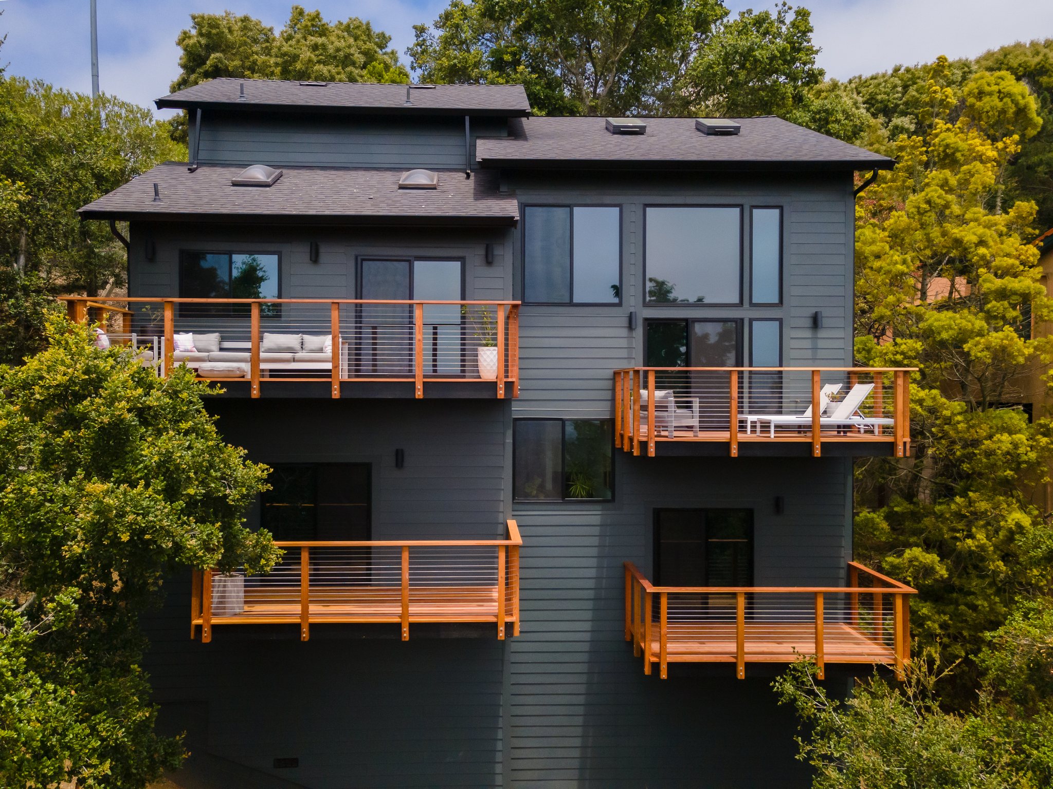 2455 Besito Ave, Berkeley — Siding & Balcony