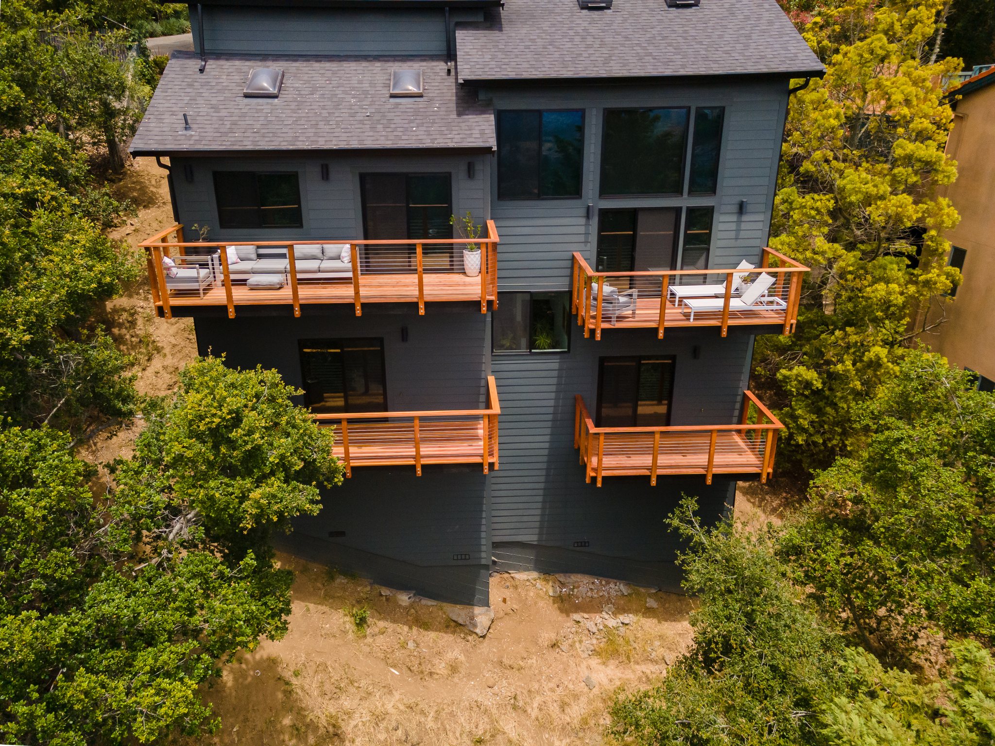 2455 Besito Ave, Berkeley — Siding & Balcony