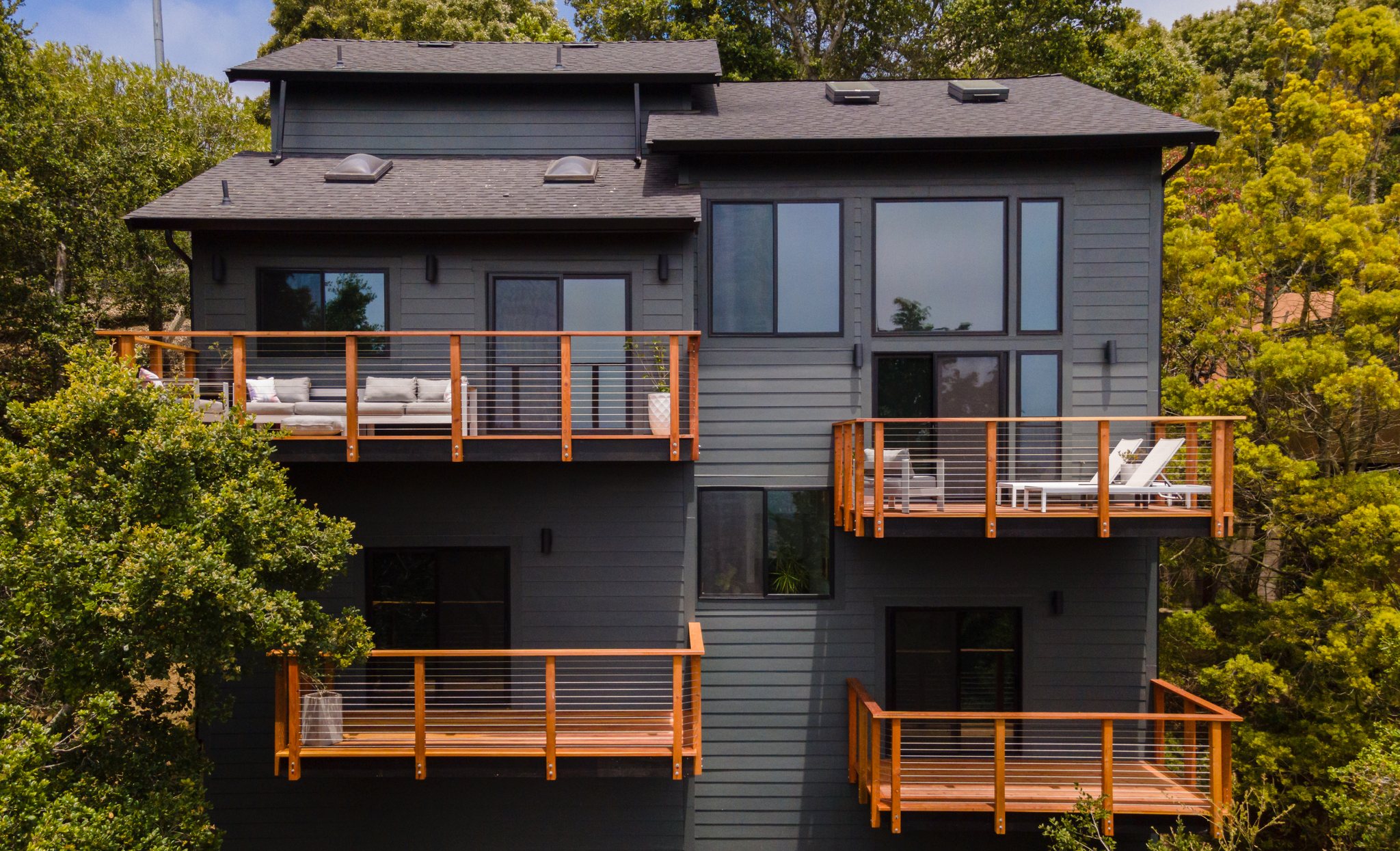 2455 Besito Ave, Berkeley — Siding & Balcony