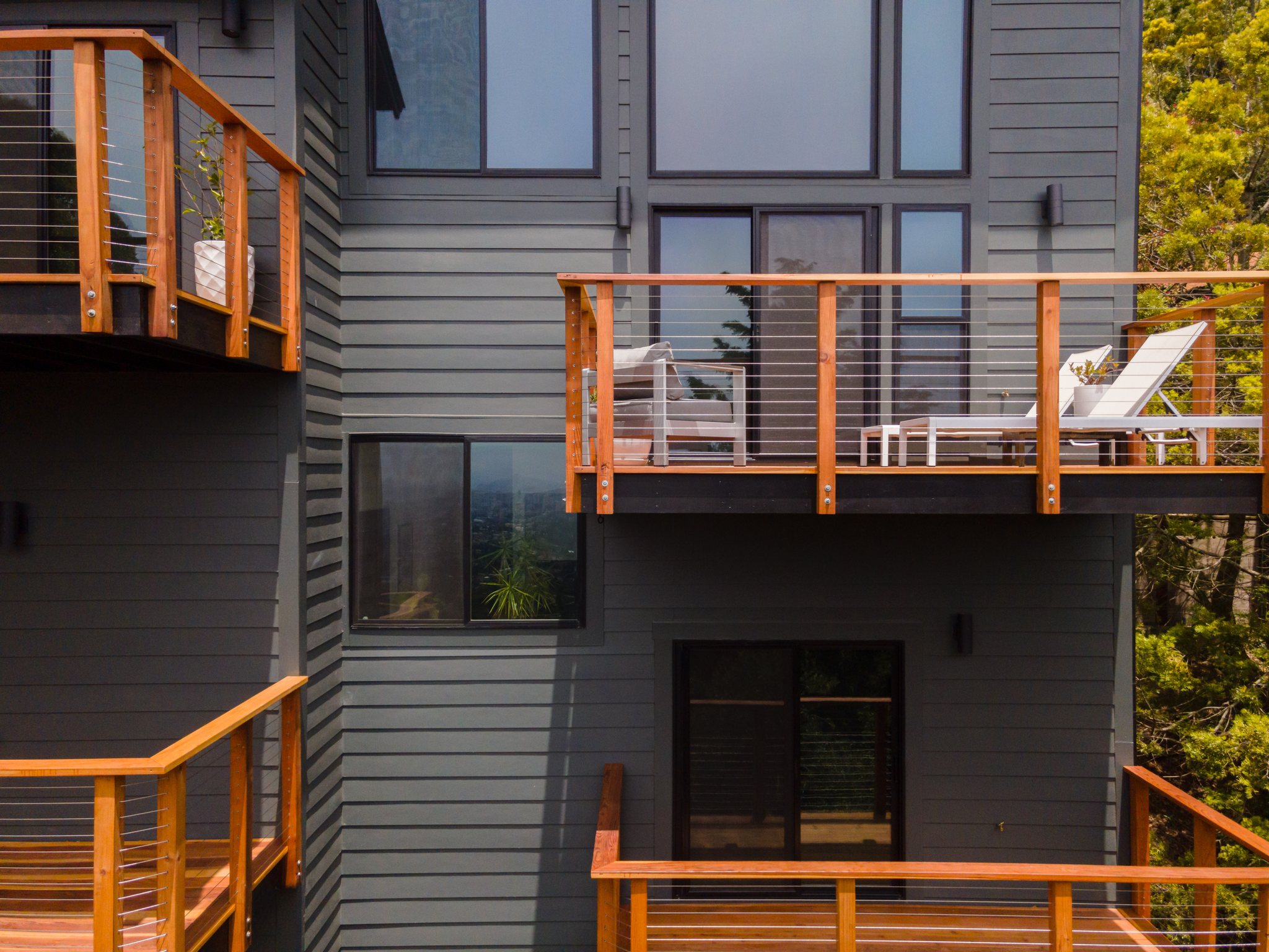 2455 Besito Ave, Berkeley — Siding & Balcony