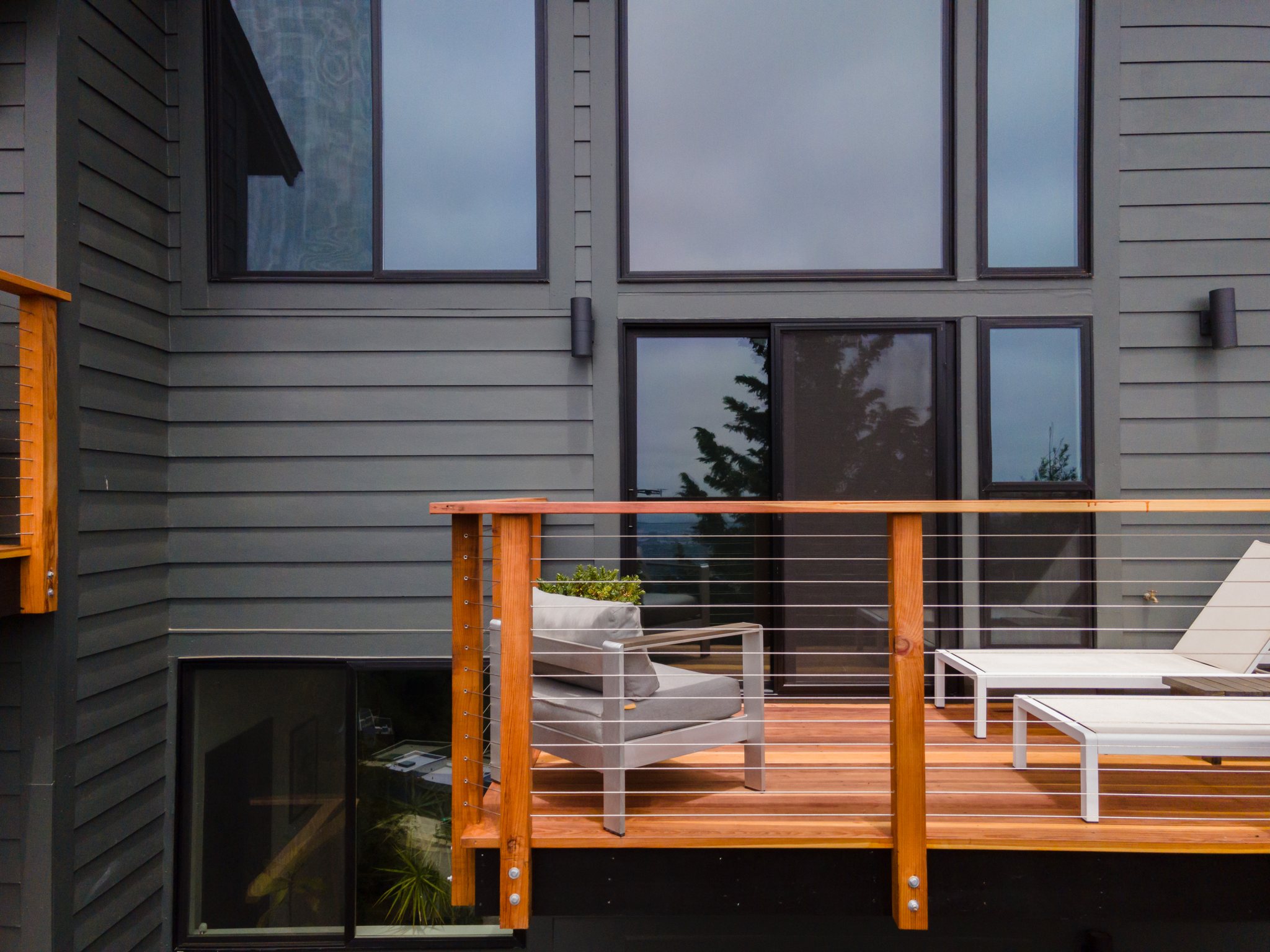 2455 Besito Ave, Berkeley — Siding & Balcony