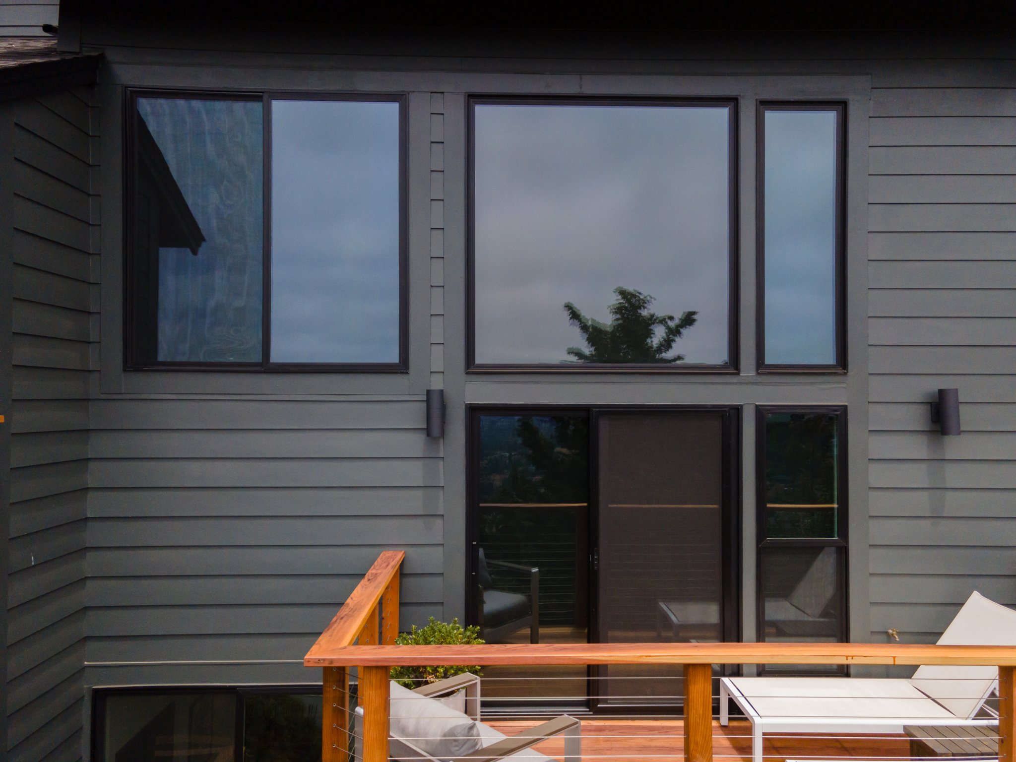 2455 Besito Ave, Berkeley — Siding & Balcony