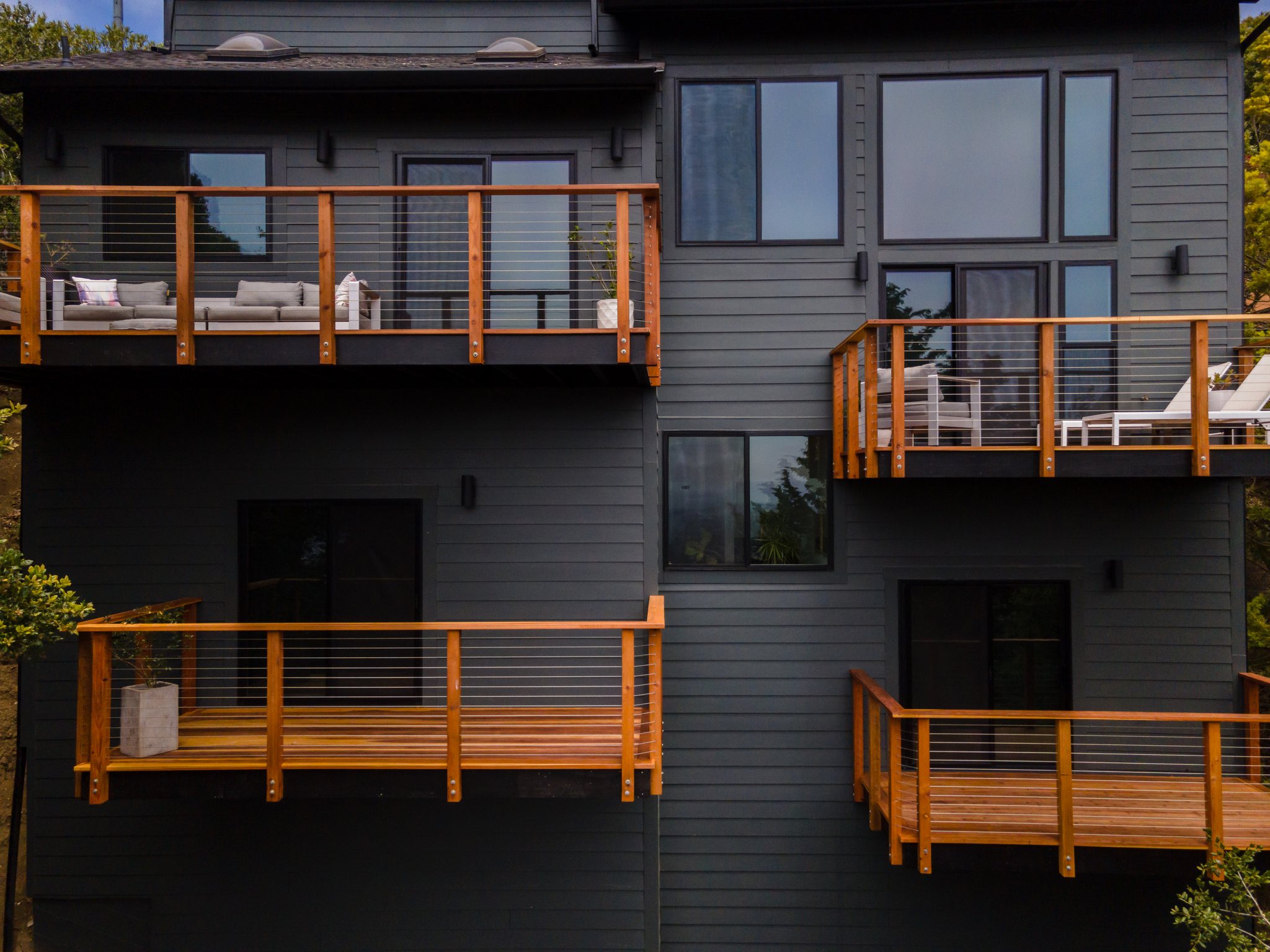 2455 Besito Ave, Berkeley — Siding & Balcony