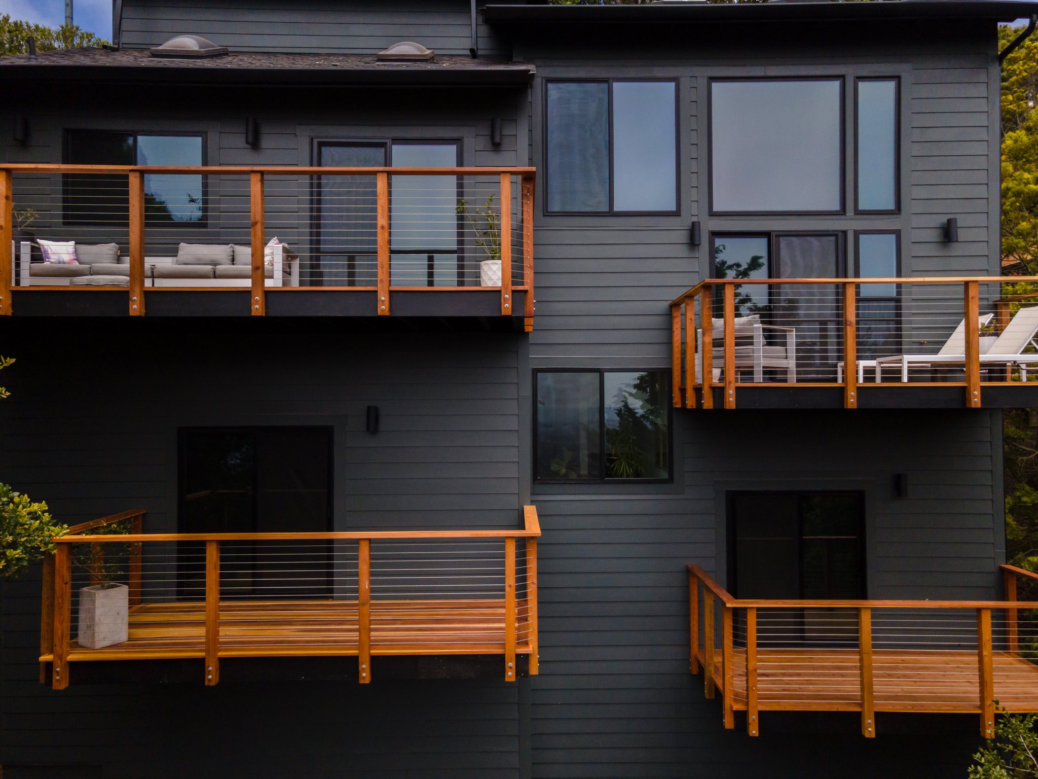 2455 Besito Ave, Berkeley — Siding & Balcony