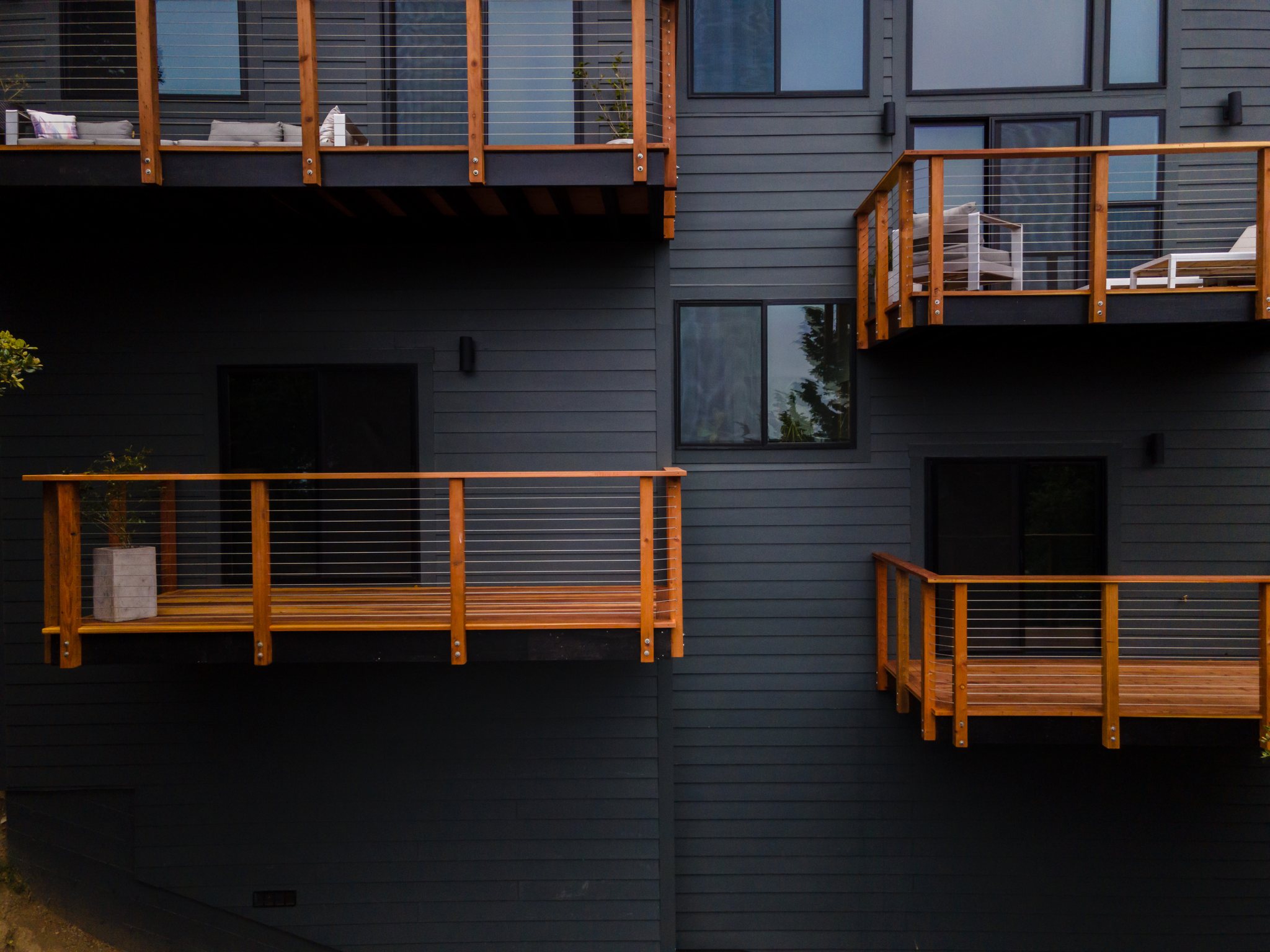 2455 Besito Ave, Berkeley — Siding & Balcony
