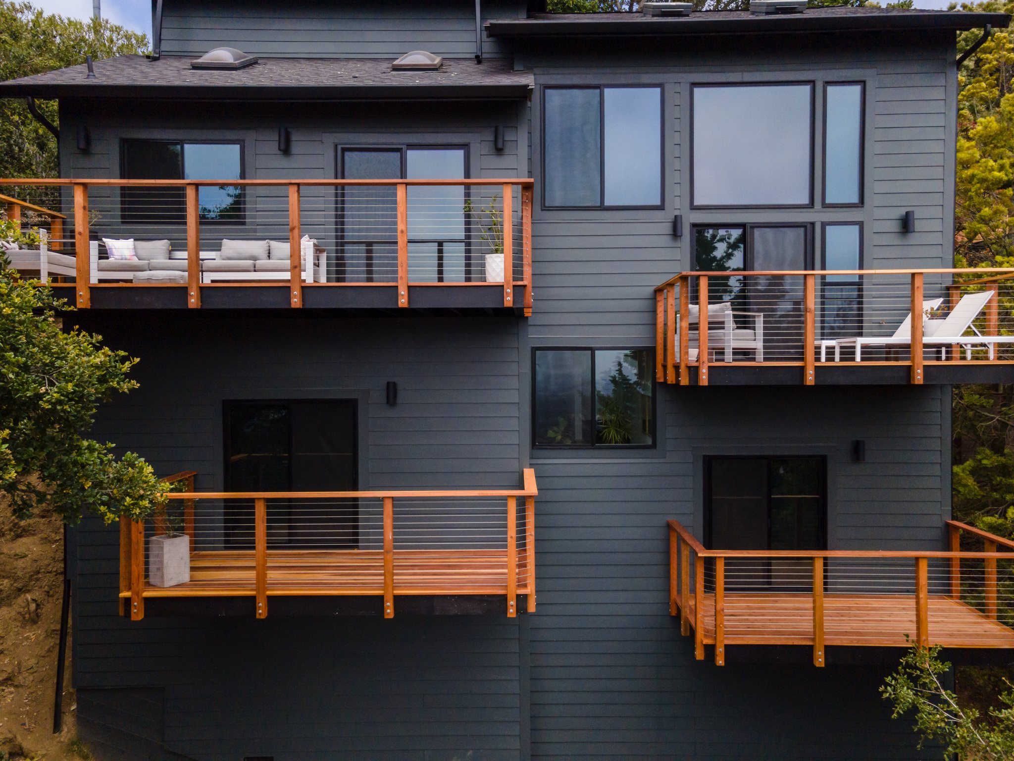 2455 Besito Ave, Berkeley — Siding & Balcony