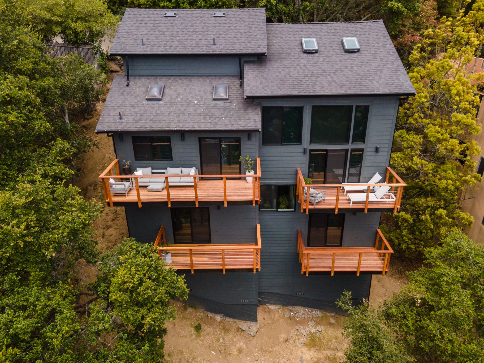2455 Besito Ave, Berkeley — Siding & Balcony
