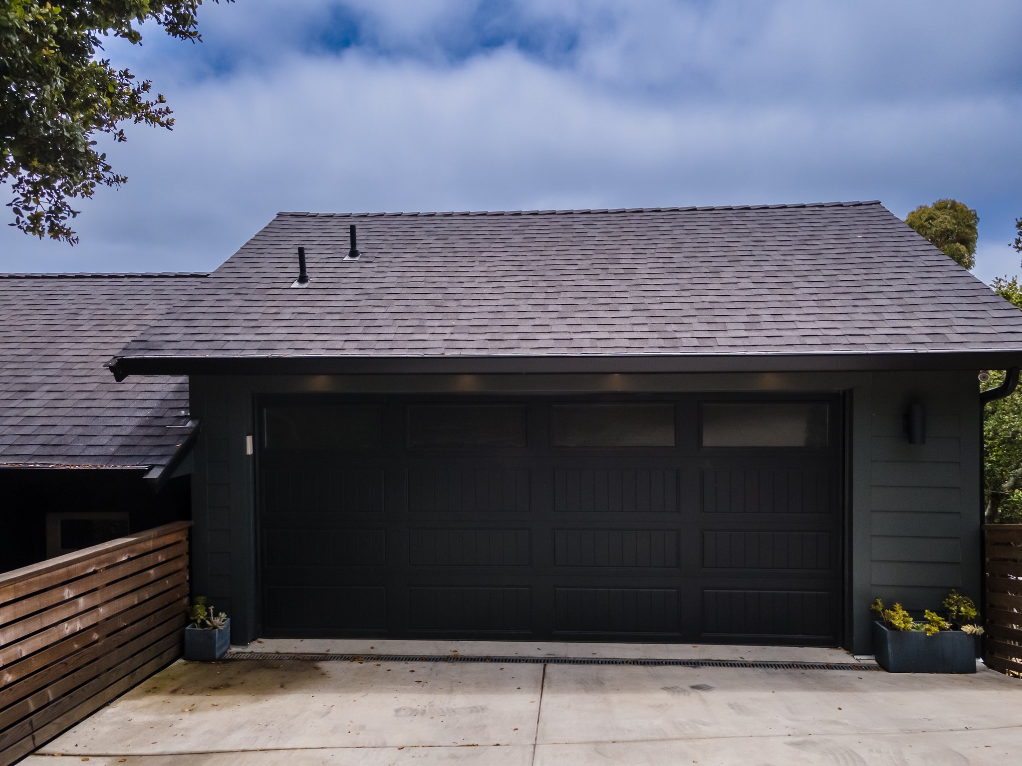 2455 Besito Ave, Berkeley — Siding & Balcony