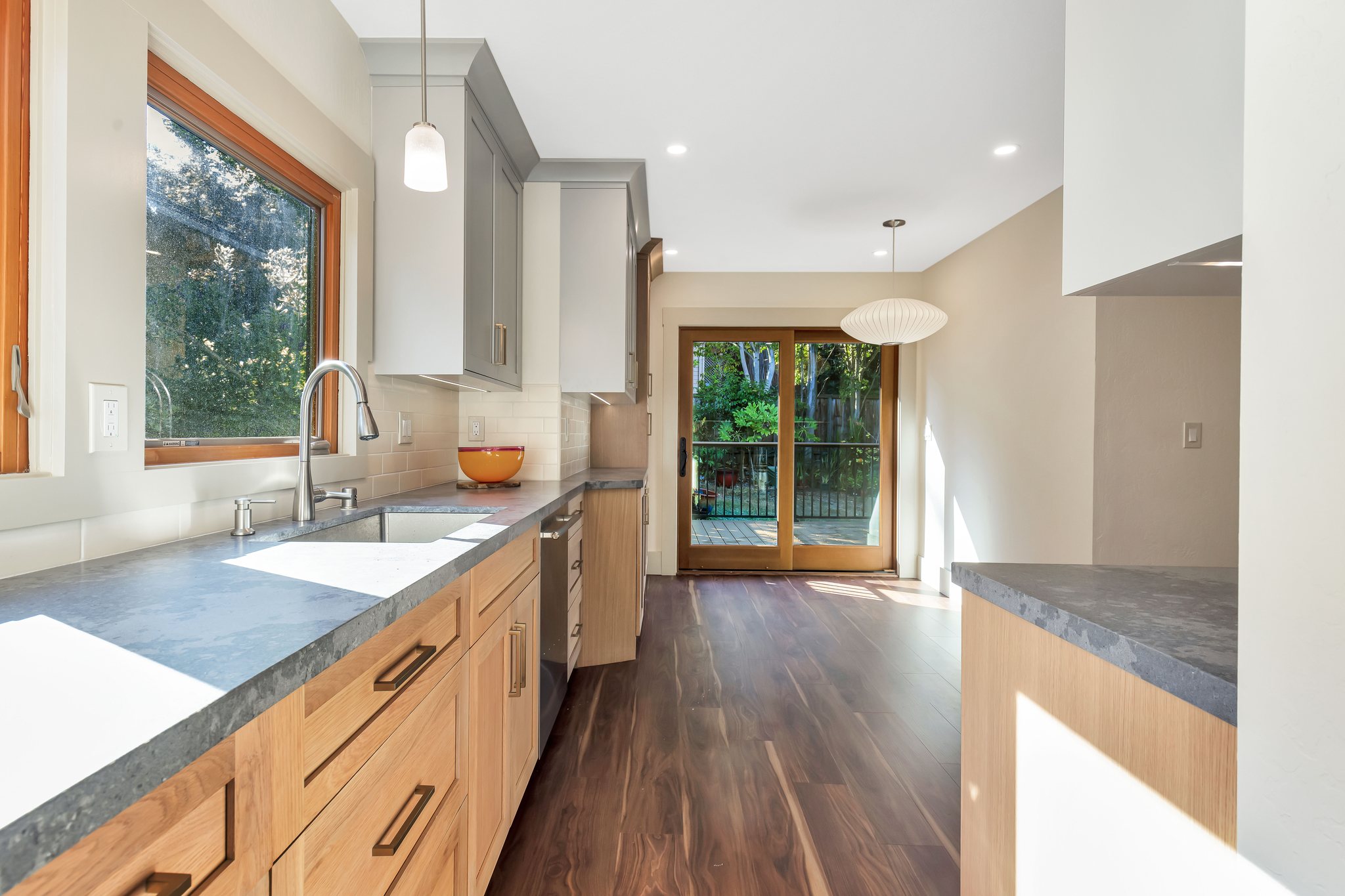 351 Glendale Ave, Oakland — Kitchen & Deck Remodel