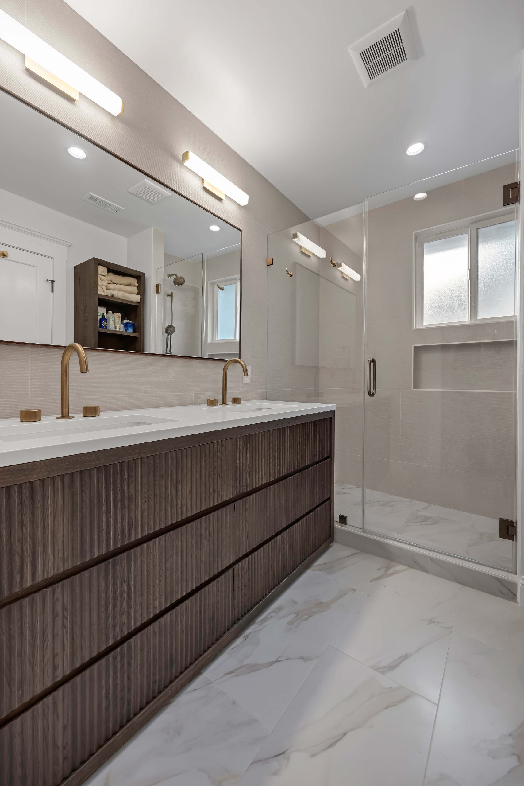 Completed bathroom remodel in Redwood City by New Bay Builders