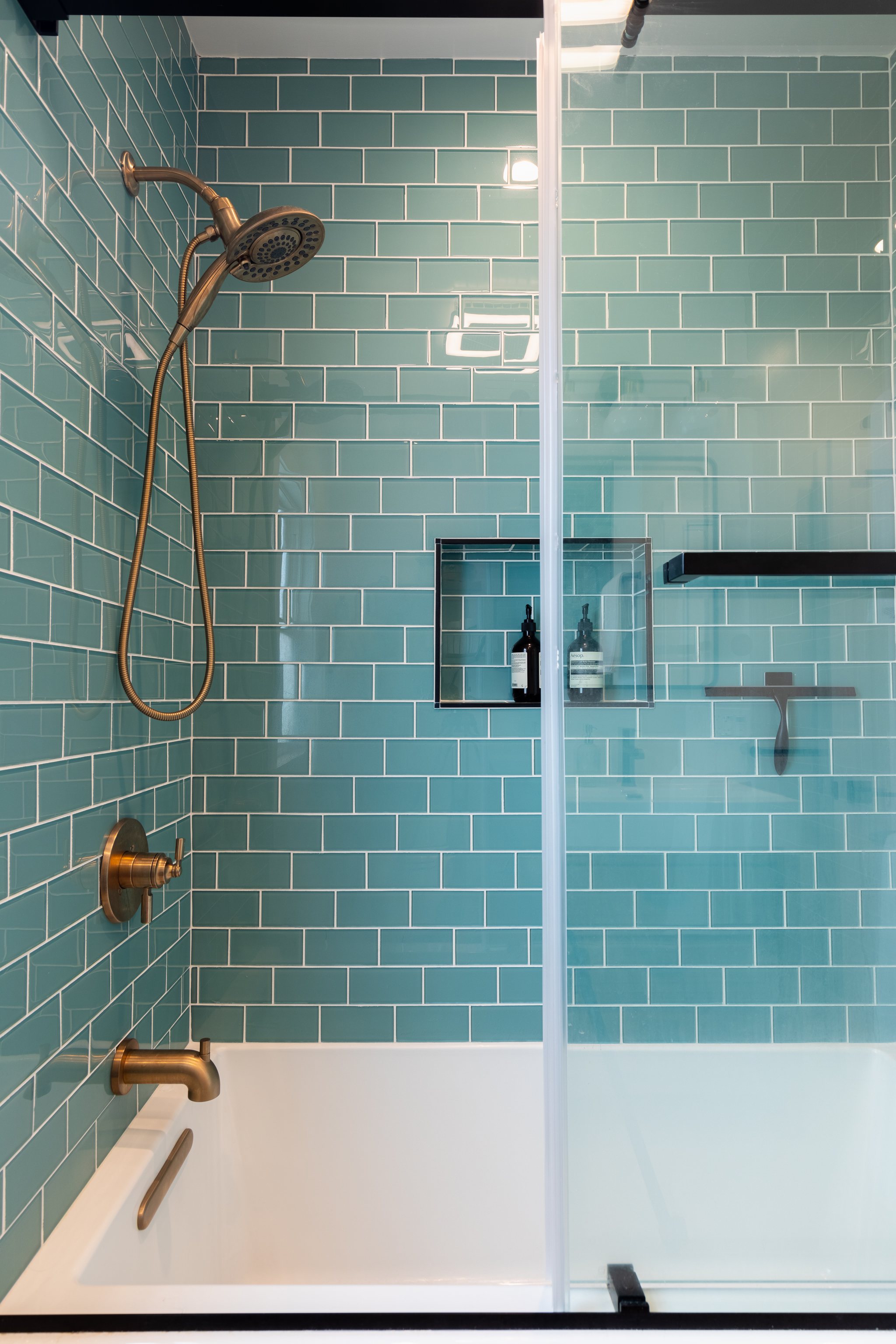3000 Monticello Ave, Oakland — Bathroom Remodel