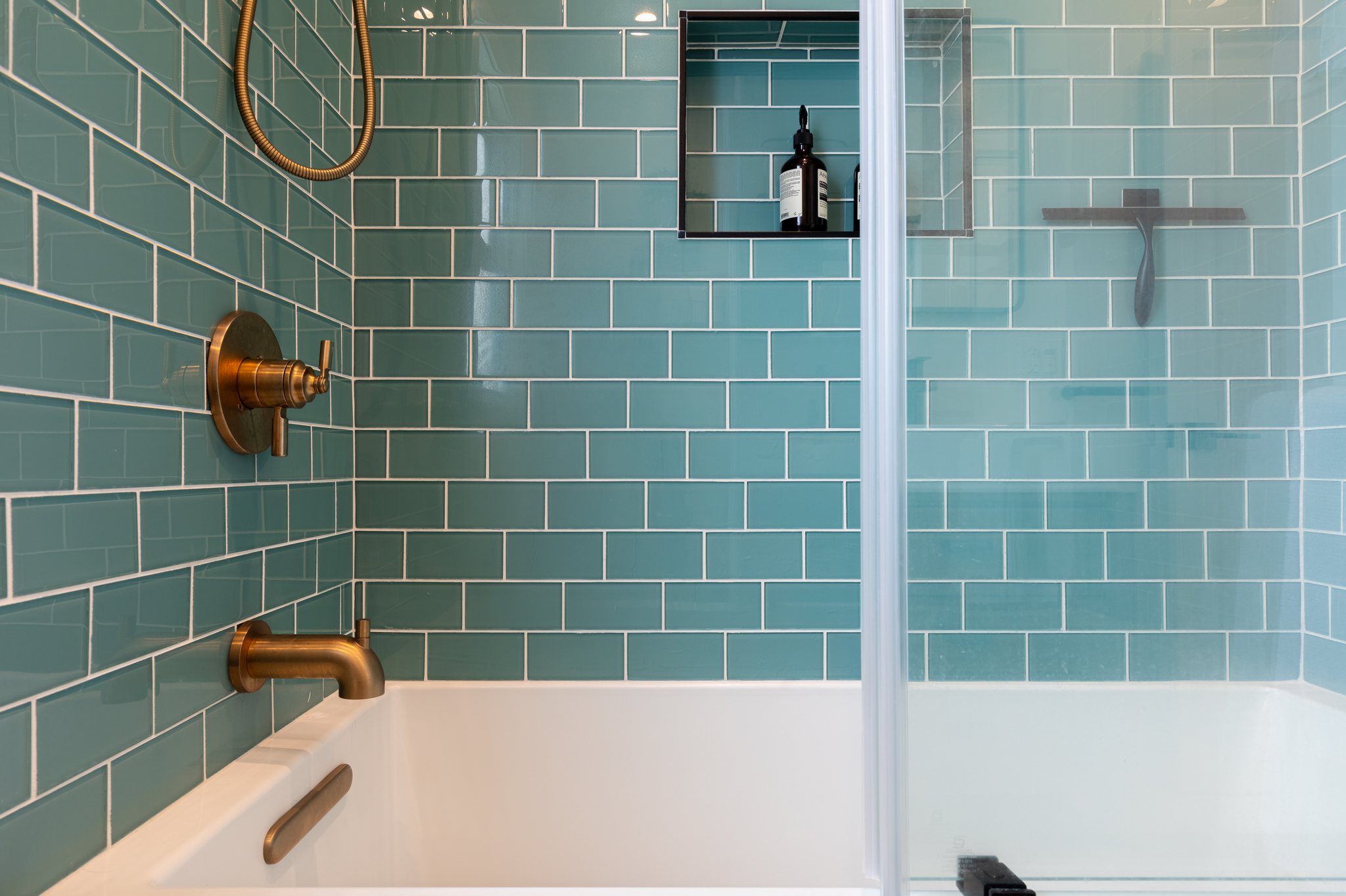 3000 Monticello Ave, Oakland — Bathroom Remodel