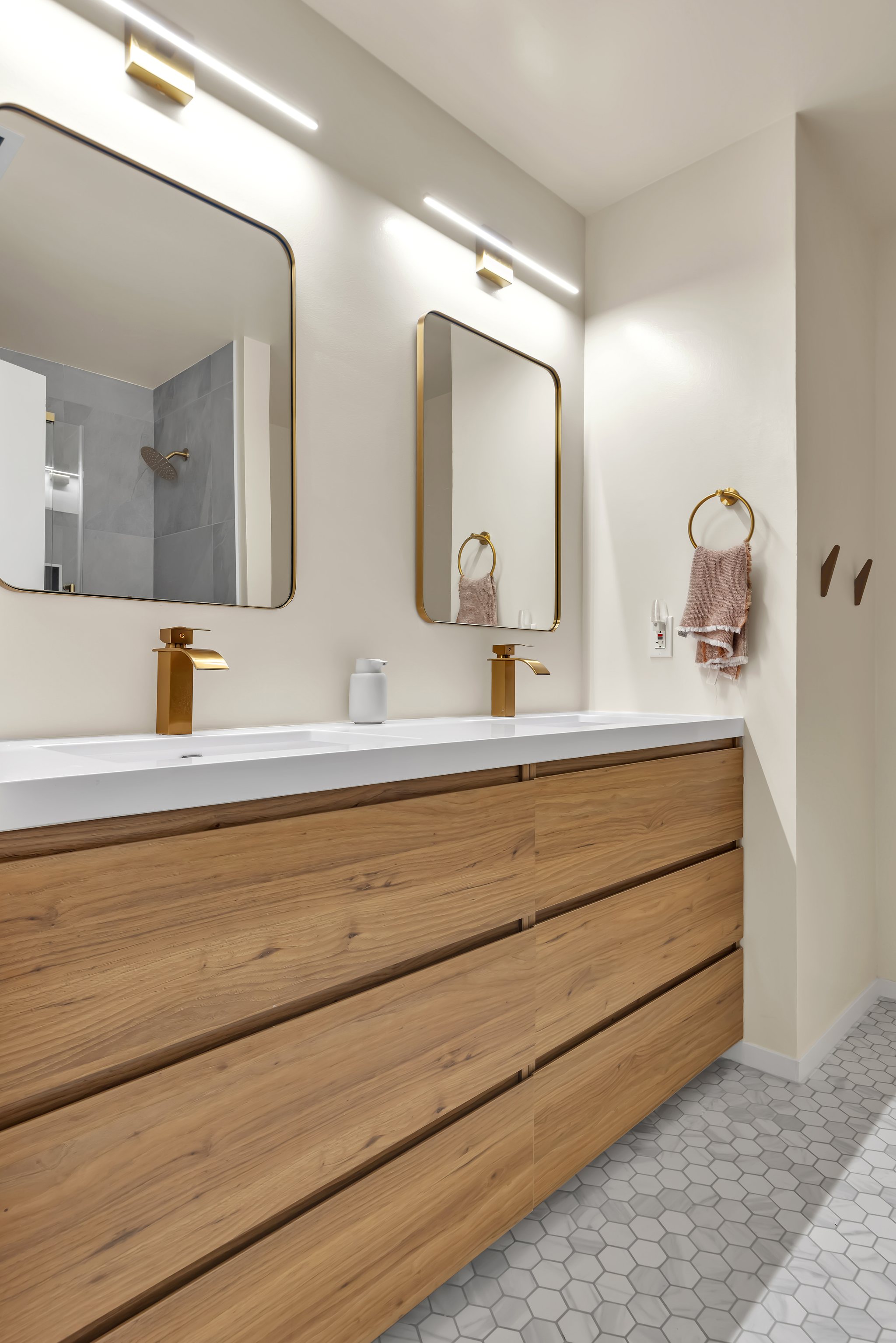 45 Purcell Dr, Alameda — Kitchen & Bathroom Remodel