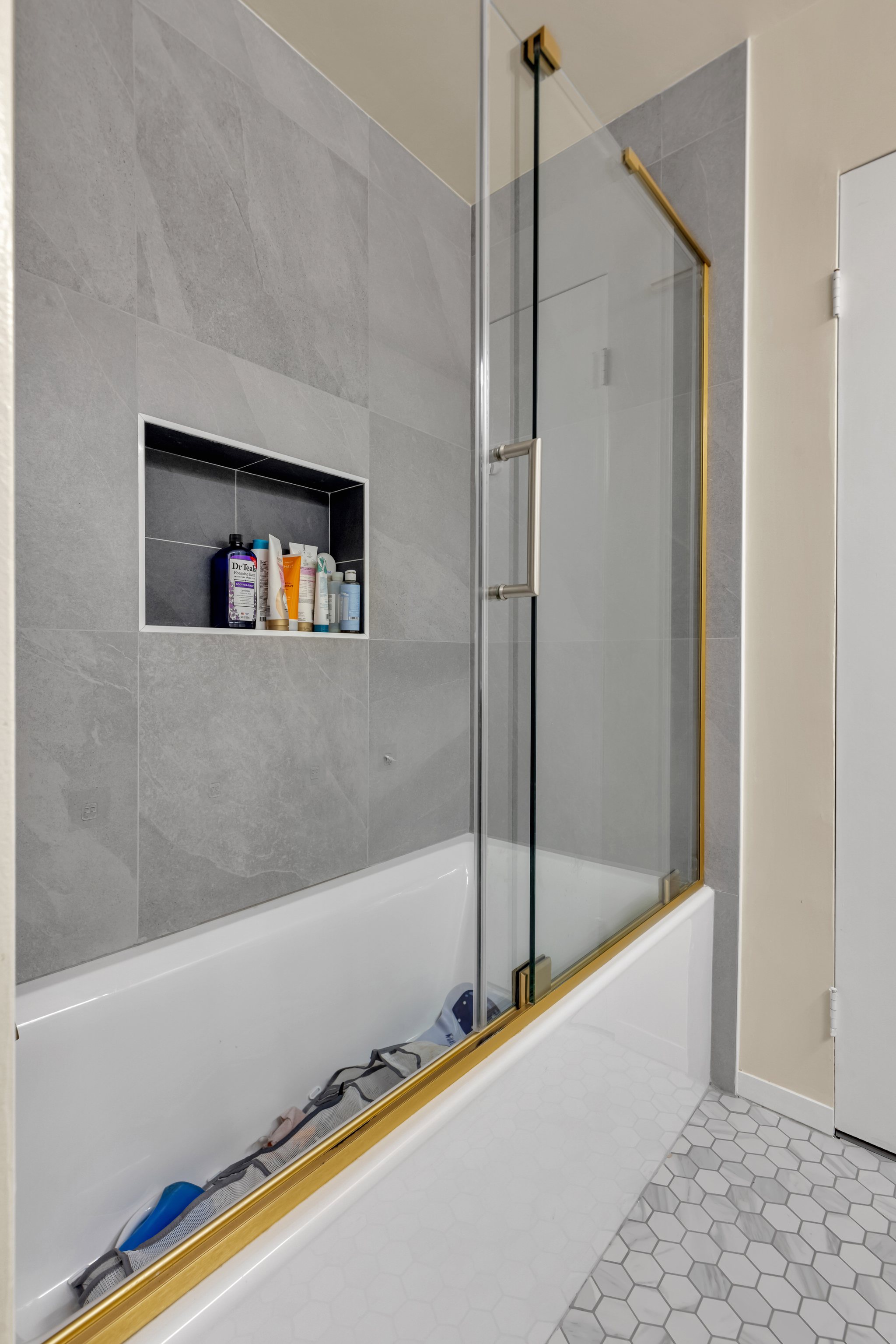 45 Purcell Dr, Alameda — Kitchen & Bathroom Remodel