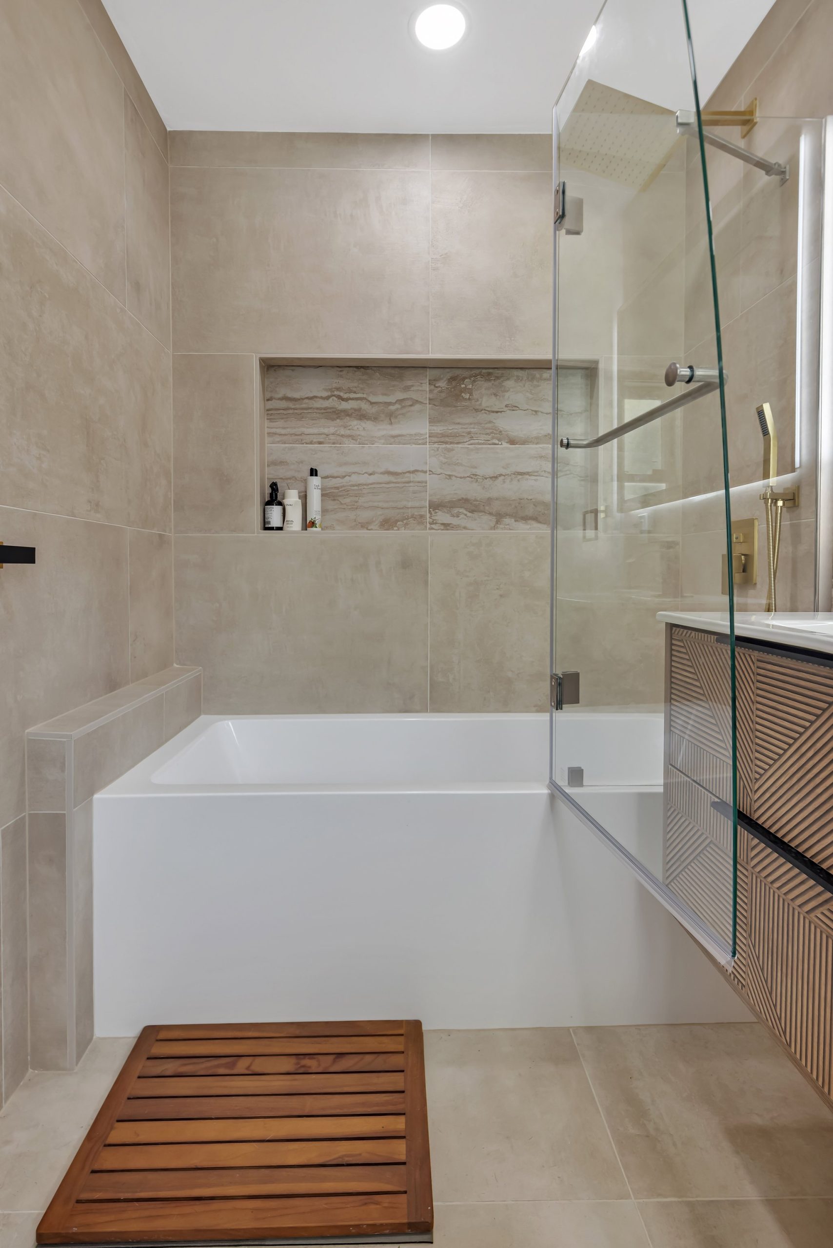 6627 Richmond Ave, Richmond — Kitchen & Bathroom Remodel
