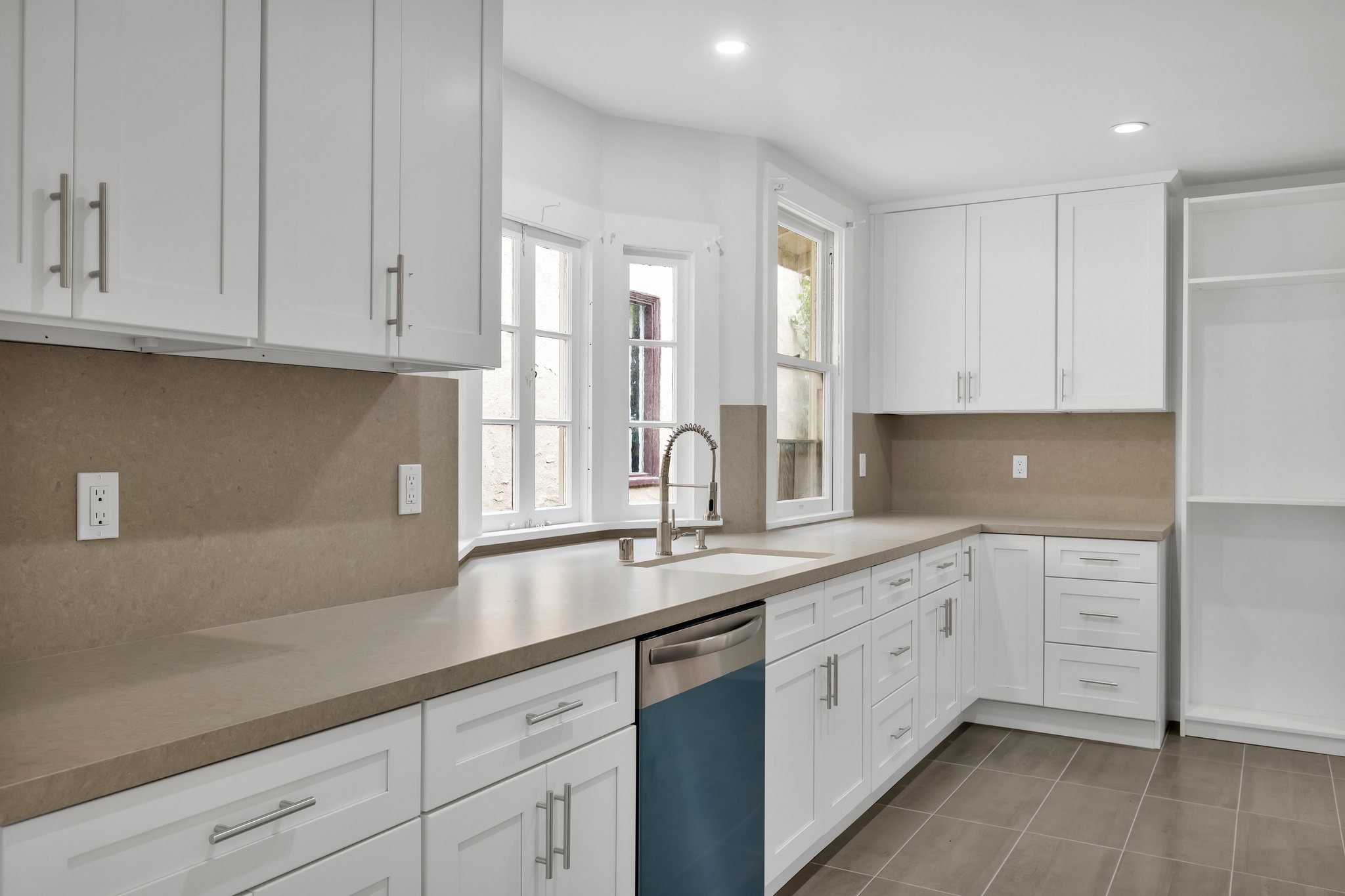 680 Santa Ray Ave, Oakland — Kitchen & Bathroom Remodel