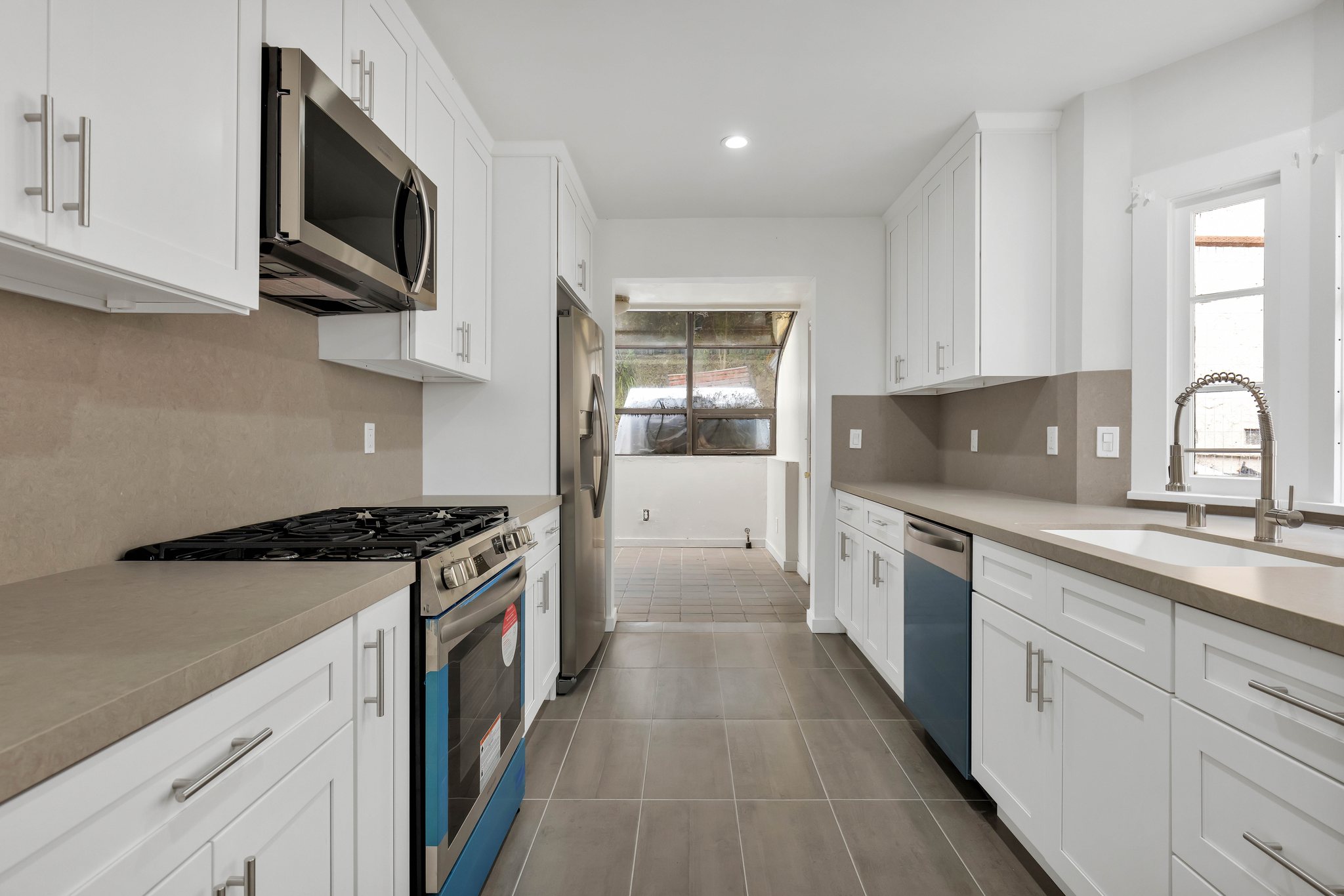 680 Santa Ray Ave, Oakland — Kitchen & Bathroom Remodel