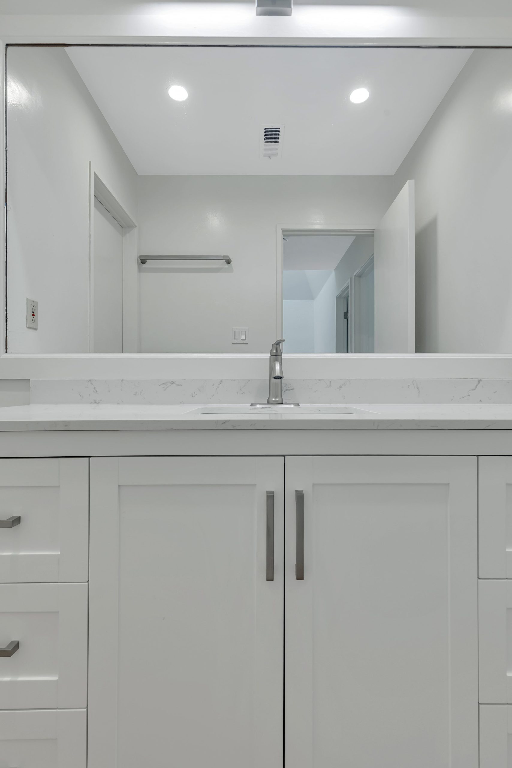1125 Via Alamosa, Alameda — Kitchen & Bathroom Remodel