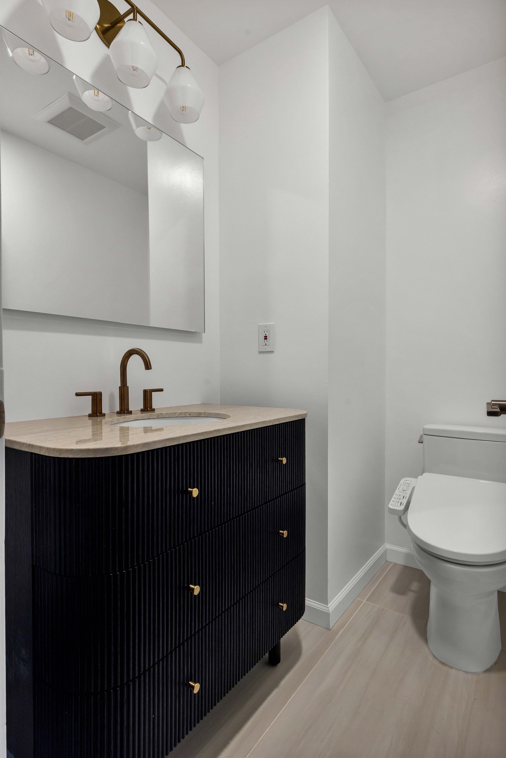 1017 Via Aliso, Alameda — Bathroom Remodel