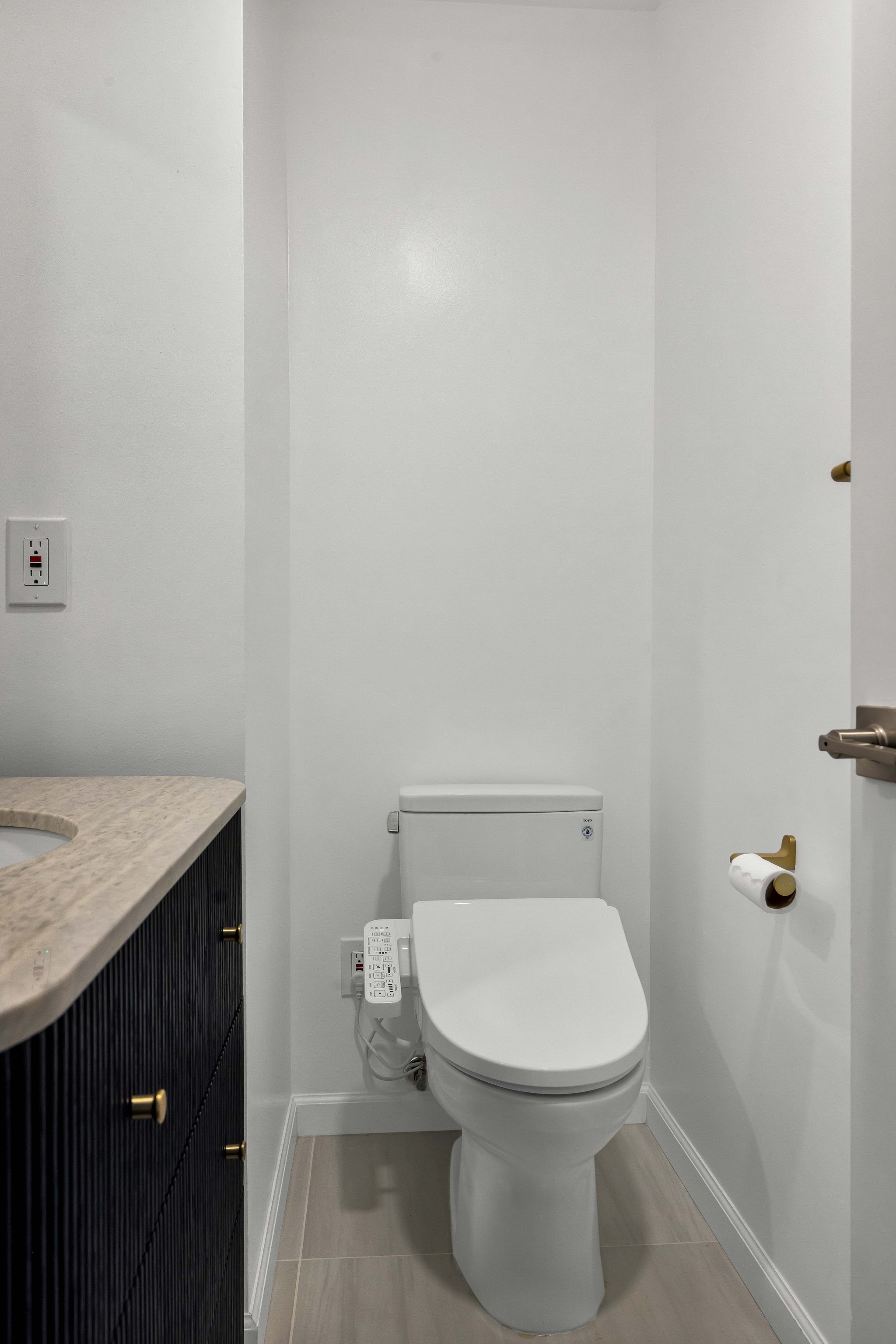 1017 Via Aliso, Alameda — Bathroom Remodel