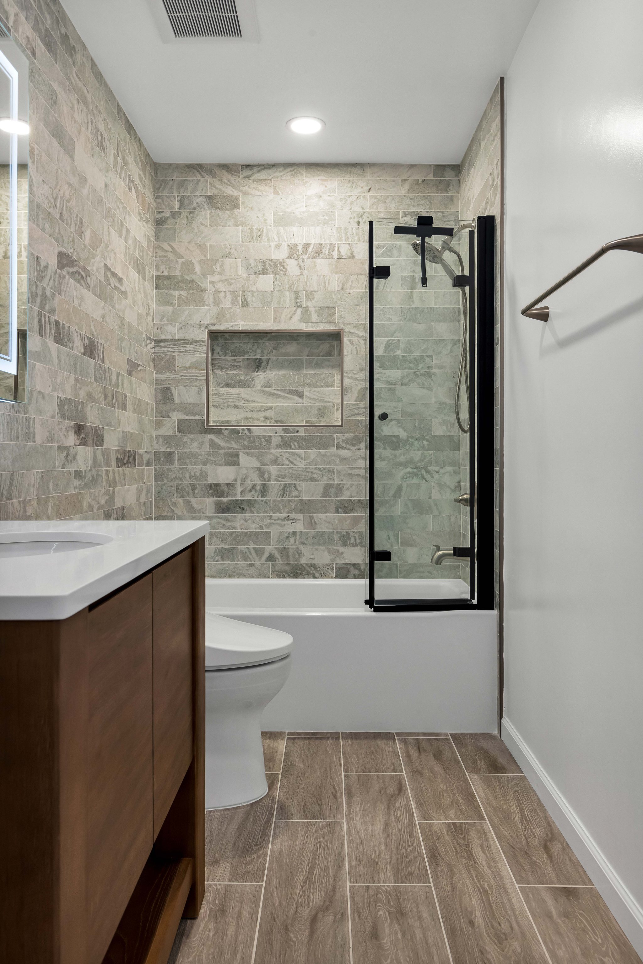 1017 Via Aliso, Alameda — Bathroom Remodel