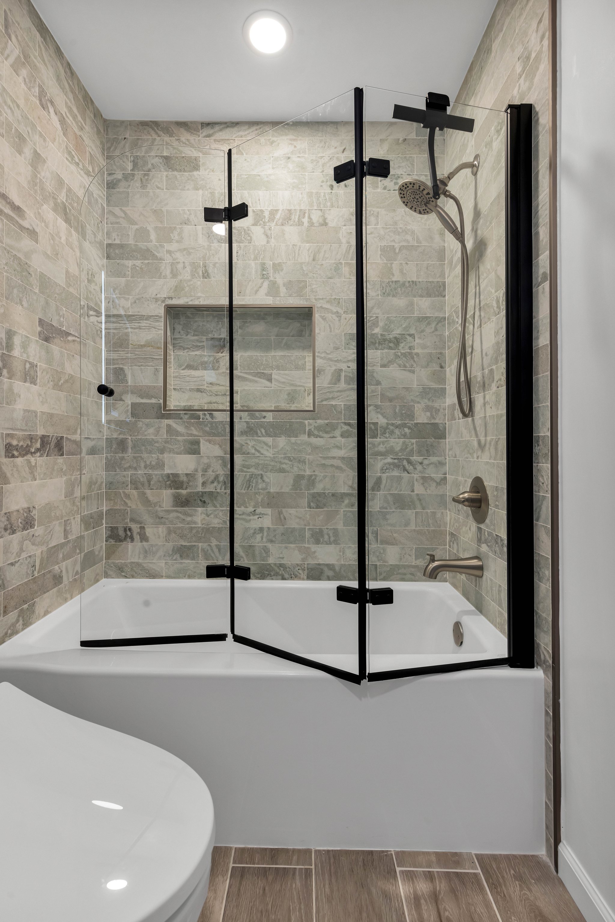 1017 Via Aliso, Alameda — Bathroom Remodel